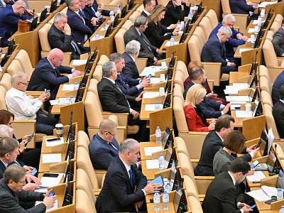 В России призвали депутатов Госдумы отказаться от зарплаты