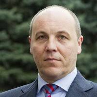 Эксперт заявил о возможной подставе задержанного по делу Парубия