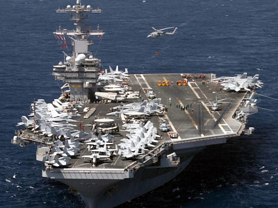 Sky News: экипаж большого авианосца USS George Bush готов вступить в бой с Россией