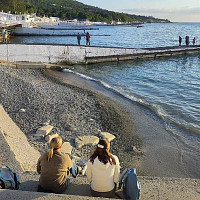 Друзья решили отдохнуть на море за чужой счет, но прогадали