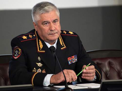 Колокольцев обратился к Володину из-за рейдов депутатов по «наливайкам» Колокольцев обратился к Володину из-за рейдов депутатов по «наливайкам»