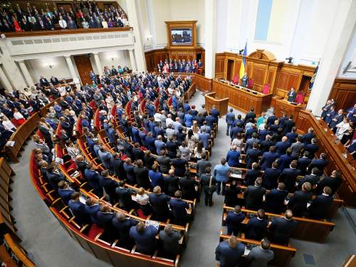 Эксперты МВФ разработали три сценария развития событий на Украине