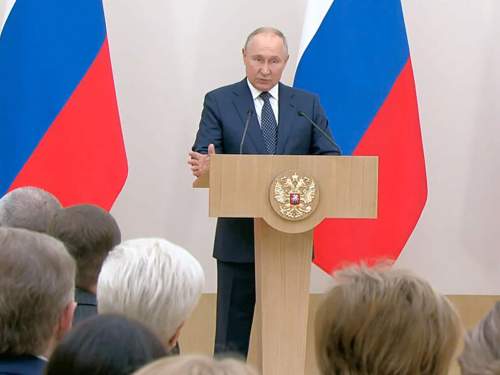 Стали известны детали «секретной встречи» Путина с бизнесменами Стали известны детали «секретной встречи» Путина с бизнесменами