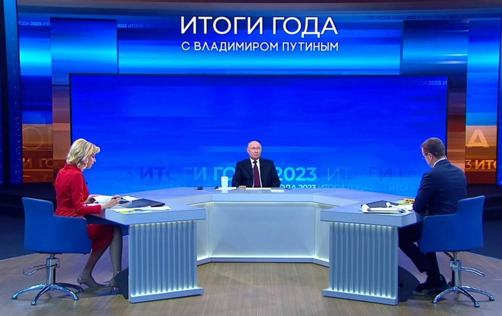 Путин выступил за создание специального органа для работы с мигрантами