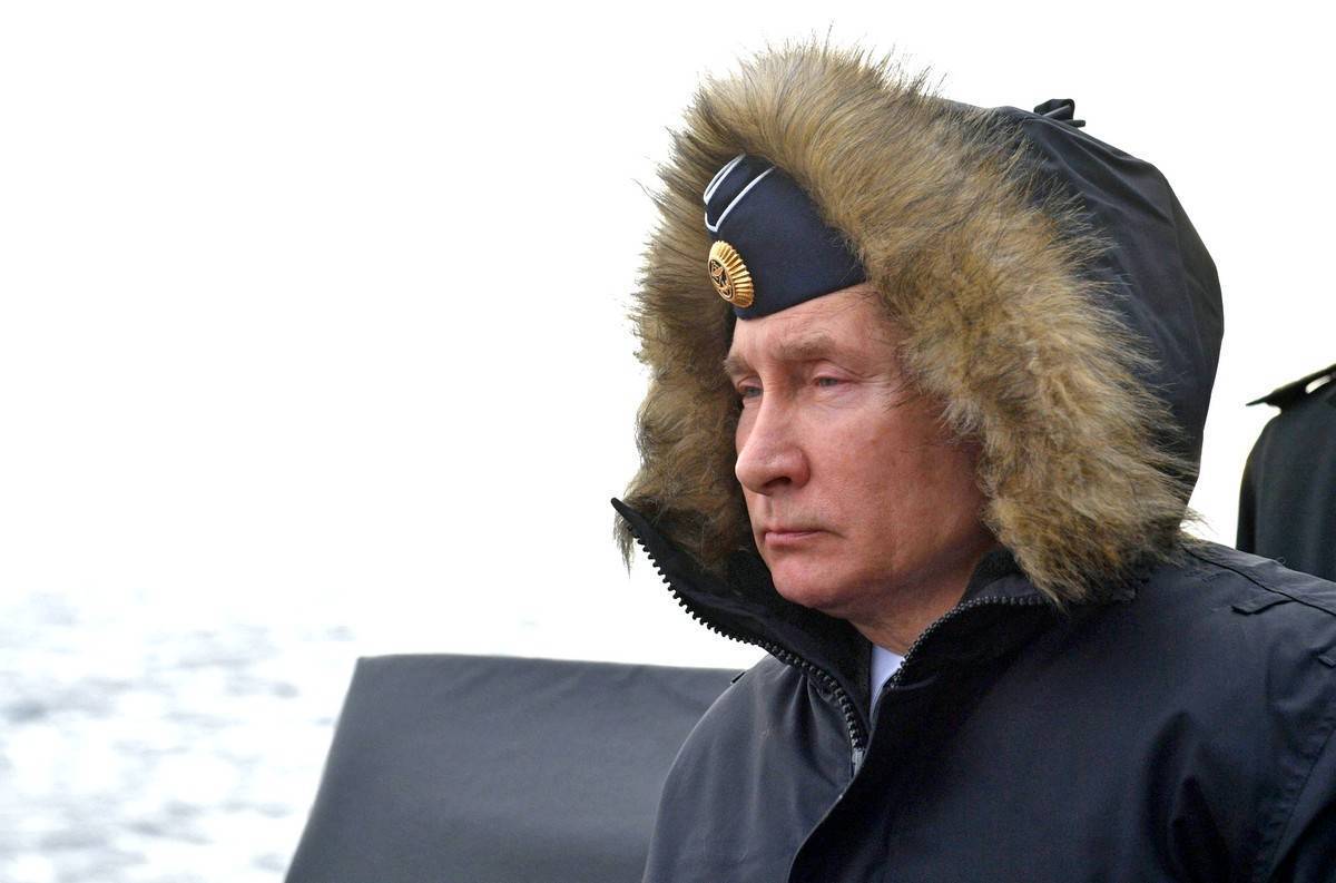 Владимир Путин: после развала СССР Запад хотел взяться за Россию Владимир Путин: после развала СССР Запад хотел взяться за Россию