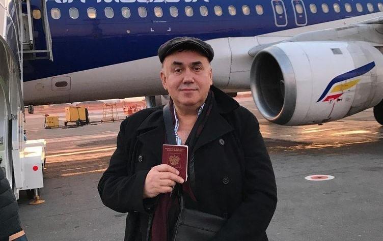 Актер Станислав Садальский раскритиковал поющего в эфире НТВ Сергея Соседова Актер Станислав Садальский раскритиковал поющего в эфире НТВ Сергея Соседова