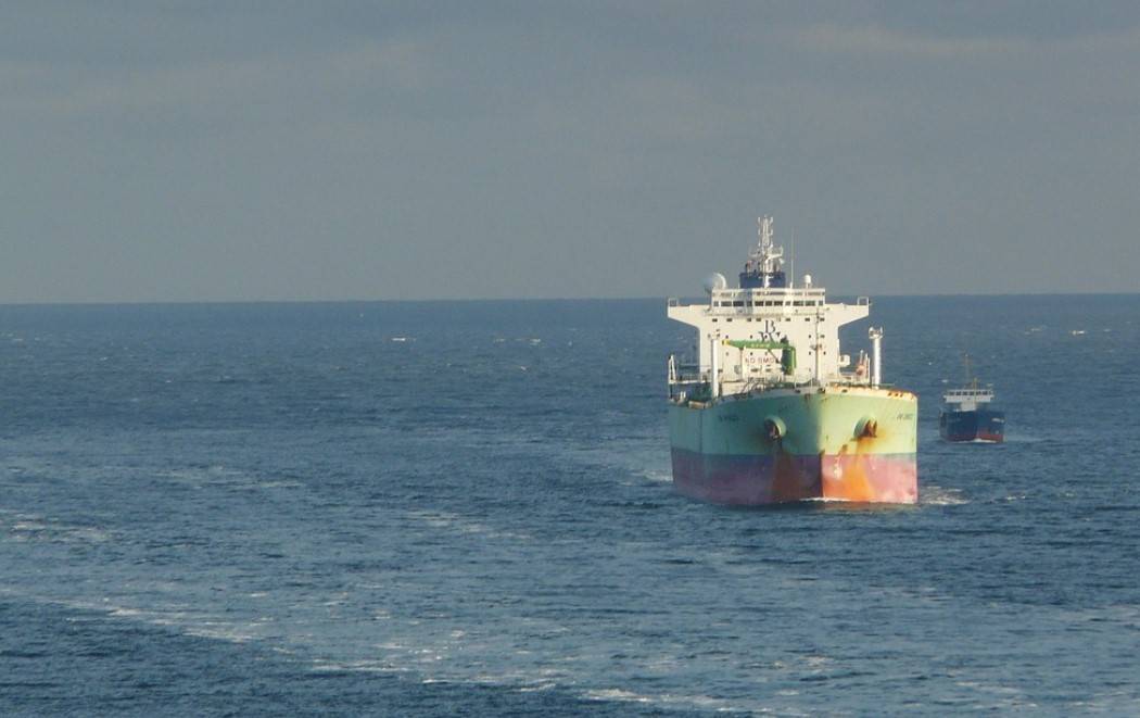 Российские газовые и нефтяные танкеры не замечают проблем, связанных с хуситами