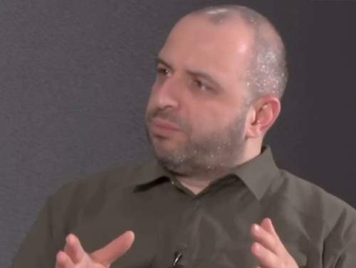 Украинский министр обороны заявил о мобилизации граждан, уехавших в Европу Украинский министр обороны заявил о мобилизации граждан, уехавших в Европу