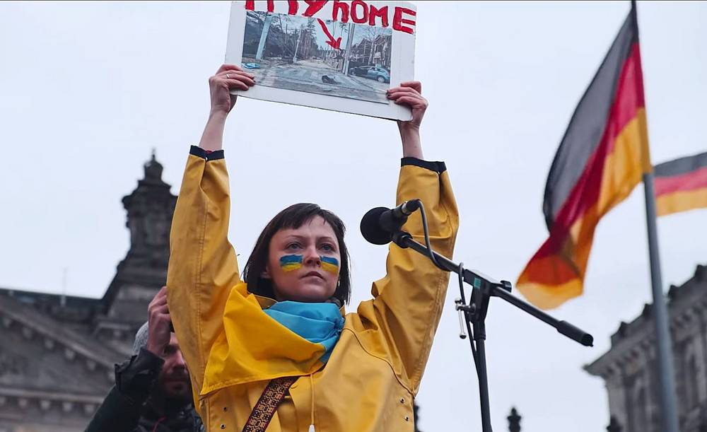 Украинские изменники: «Отечеству мы будем полезнее в Европе, чем на поле боя» Украинские изменники: «Отечеству мы будем полезнее в Европе, чем на поле боя»