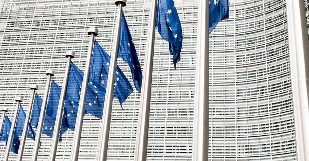 Кабальная схема: в ЕС нашли способ как в обход Венгрии дать Украине деньги – FT