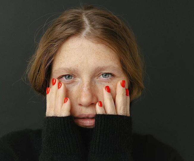 Шмыкова нашла в себе силы признаться, что мать назвала её предательницей Шмыкова нашла в себе силы признаться, что мать назвала её предательницей
