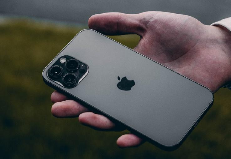 Каждая перезагрузка iPhone обходится россиянам в копеечку Каждая перезагрузка iPhone обходится россиянам в копеечку