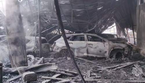 Задолжавший по микрозаймам житель Читы спалил стоянку и 34 автомобиля, покурив на работе (ФОТО, ВИДЕО) Задолжавший по микрозаймам житель Читы спалил стоянку и 34 автомобиля, покурив на работе (ФОТО, ВИДЕО)