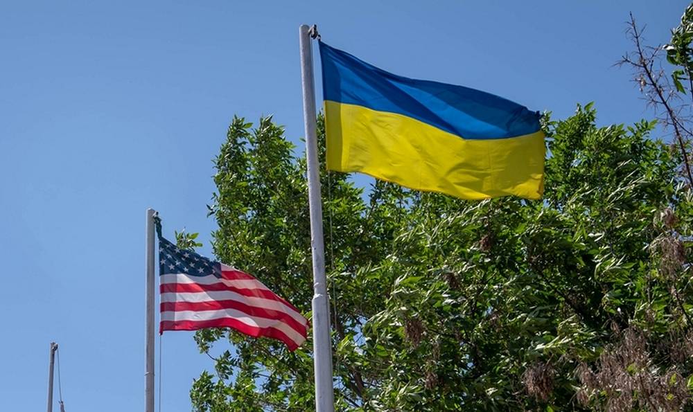 Politico поясняет, с помощью чего США точно усадят Россию за стол переговоров с Киевом