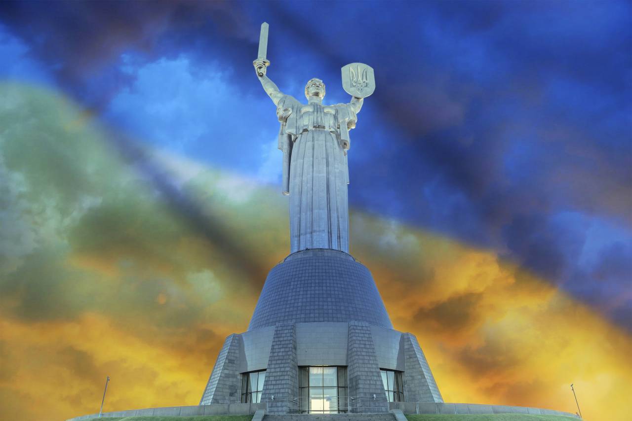 Резкое ужесточение налоговой политики: Киев фактически начал грабеж населения Резкое ужесточение налоговой политики: Киев фактически начал грабеж населения