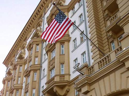 Посольство США поздравило россиян с Новым годом, разгневав Госдуму (ВИДЕО)