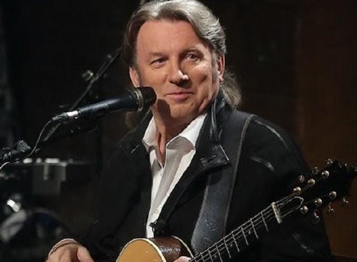 Лоза высмеял Баскова, Долину и Билана за несуразность текста их песен