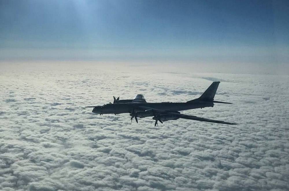 ВС РФ нанесли ракетный удар по Киеву, аэродрому Староконстантинов и другим военным объектам Украины ВС РФ нанесли ракетный удар по Киеву, аэродрому Староконстантинов и другим военным объектам Украины