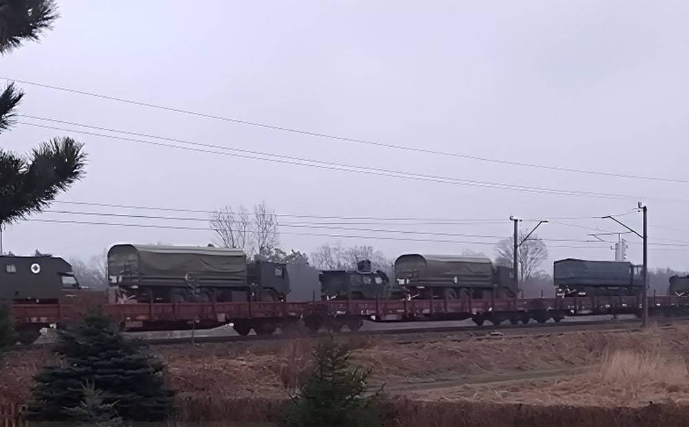 Польша стягивает к границам Белоруссии крупные военные силы