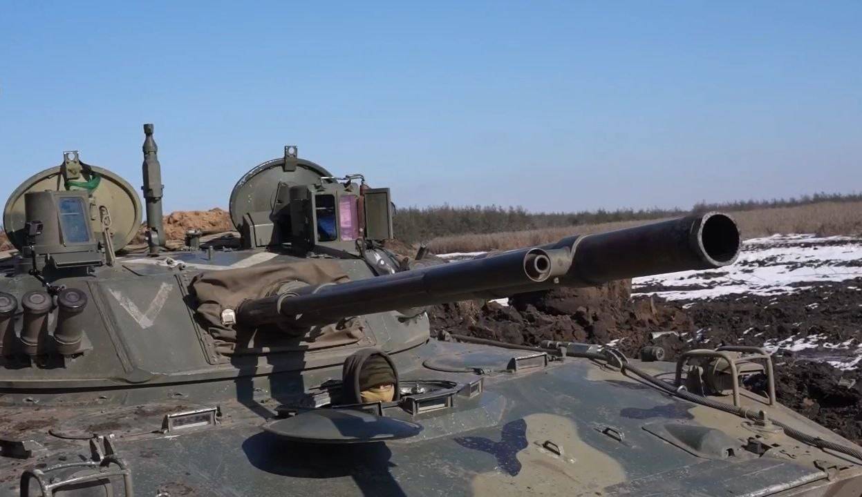 ВС РФ хитростью заставляют боевиков ВСУ покидать свои позиции ВС РФ хитростью заставляют боевиков ВСУ покидать свои позиции