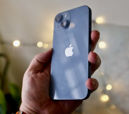 Владельцев iPhone предупредили о новой схеме мошенников Владельцев iPhone предупредили о новой схеме мошенников