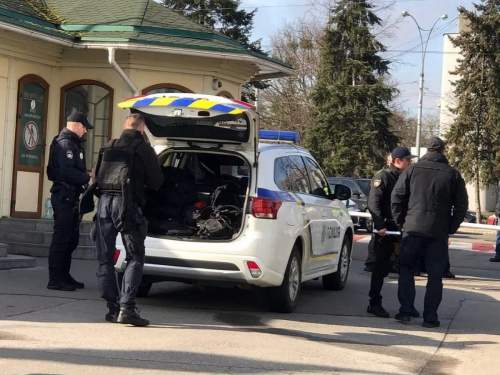 В Киеве обнаружены мертвыми экс-замгенпрокурора Колинько и ее дочь В Киеве обнаружены мертвыми экс-замгенпрокурора Колинько и ее дочь