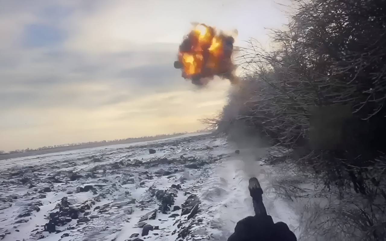 Российские военные успешно сбивают FPV-дроны ВСУ стрелковым оружием