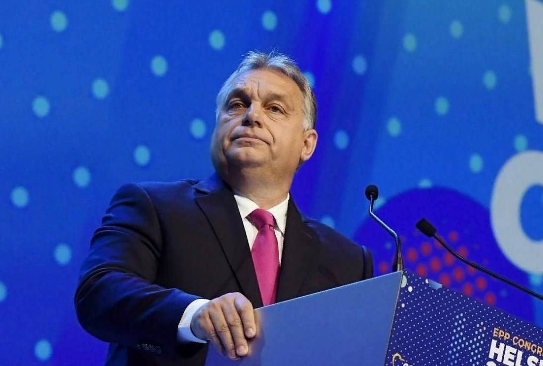 Орбан не исключил выделения Венгрией денег на помощь Украине