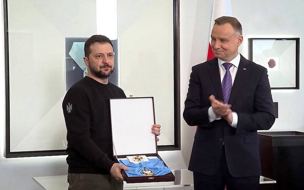 Дуда назвал «понятным» отказ Украины уступать территории России Дуда назвал «понятным» отказ Украины уступать территории России