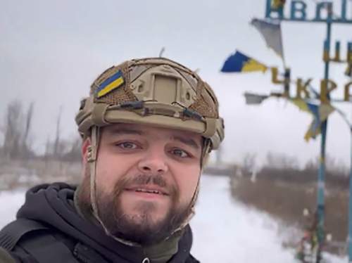Приговоренный к смертной казни в ДНР британец Аслин вернулся в зону СВО и записал видео (ВИДЕО) Приговоренный к смертной казни в ДНР британец Аслин вернулся в зону СВО и записал видео (ВИДЕО)