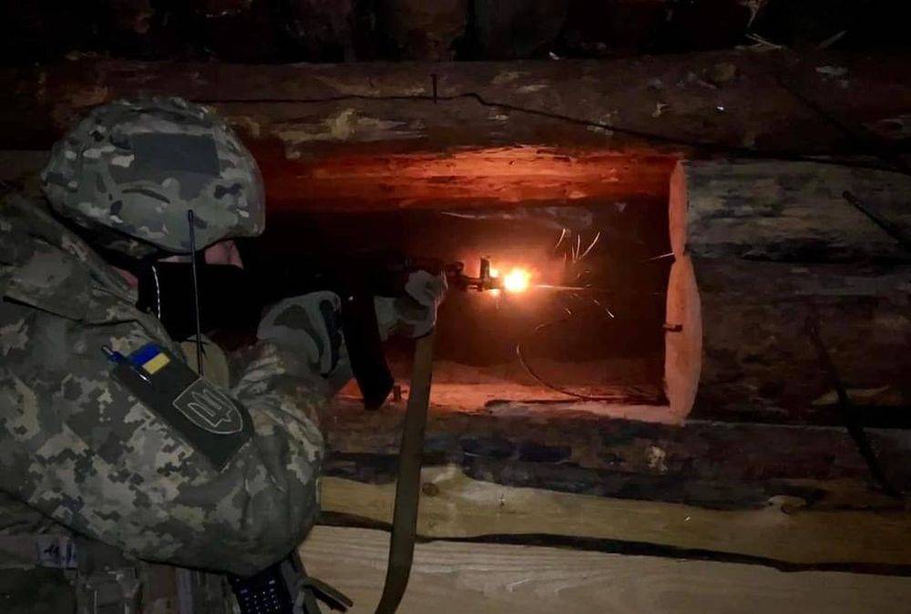 Экс-глава Минобороны Украины: переход ВСУ к активной обороне может стать фатальной ошибкой