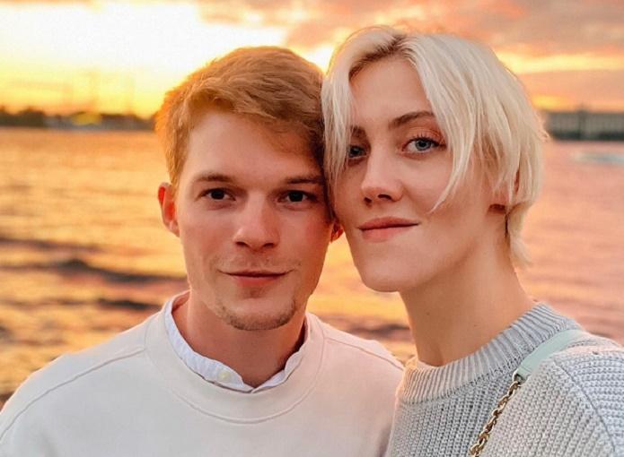 Полина Ауг решила вывести в свет бойфренда