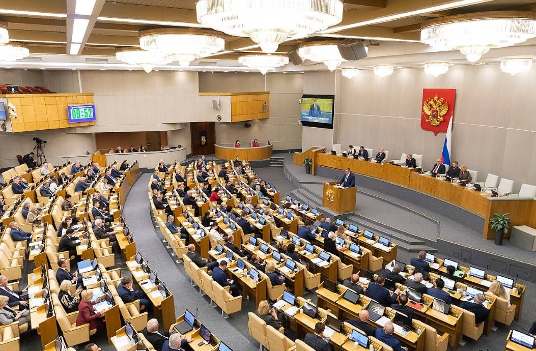 Госдума приняла в первом чтении закон о конфискации имущества и лишении званий за фейки об армии Госдума приняла в первом чтении закон о конфискации имущества и лишении званий за фейки об армии