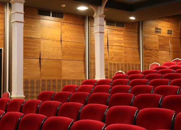 Софья Синицына не стала скрывать и сообщила об эвакуации с премьеры «Мастера и Маргариты»