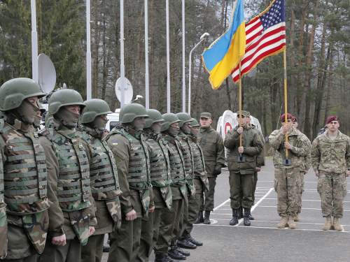 В США впервые раскрыли количество погибших на Украине американцев