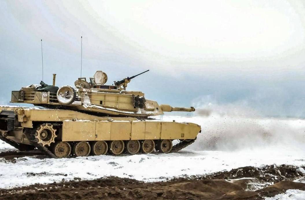 В зоне СВО подбили танк, очень похожий на американский Abrams В зоне СВО подбили танк, очень похожий на американский Abrams