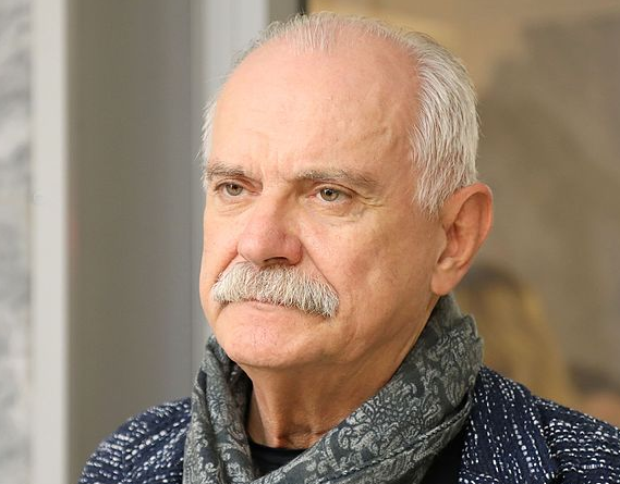 Никита Михалков признал Семена Слепакова «современным Гоголем» Никита Михалков признал Семена Слепакова «современным Гоголем»
