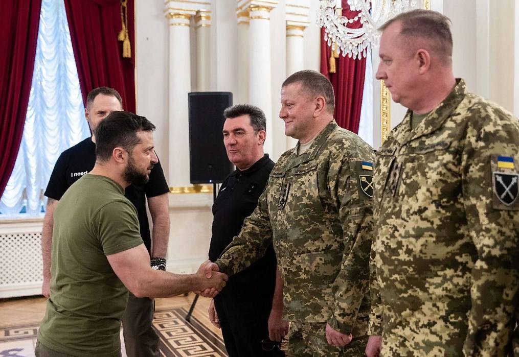CNN: Зеленский уволит Залужного к концу этой недели CNN: Зеленский уволит Залужного к концу этой недели