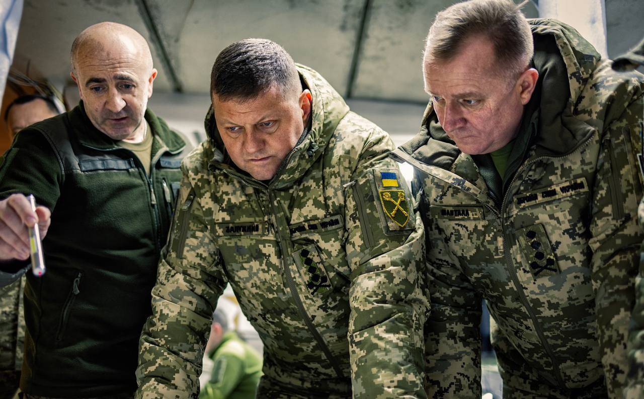 Европа встревожена борьбой за власть на Украине