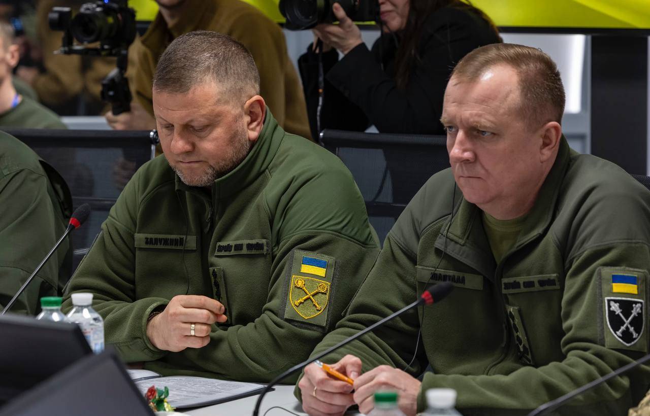 Зеленский анонсировал отставку Залужного, и не только его Зеленский анонсировал отставку Залужного, и не только его