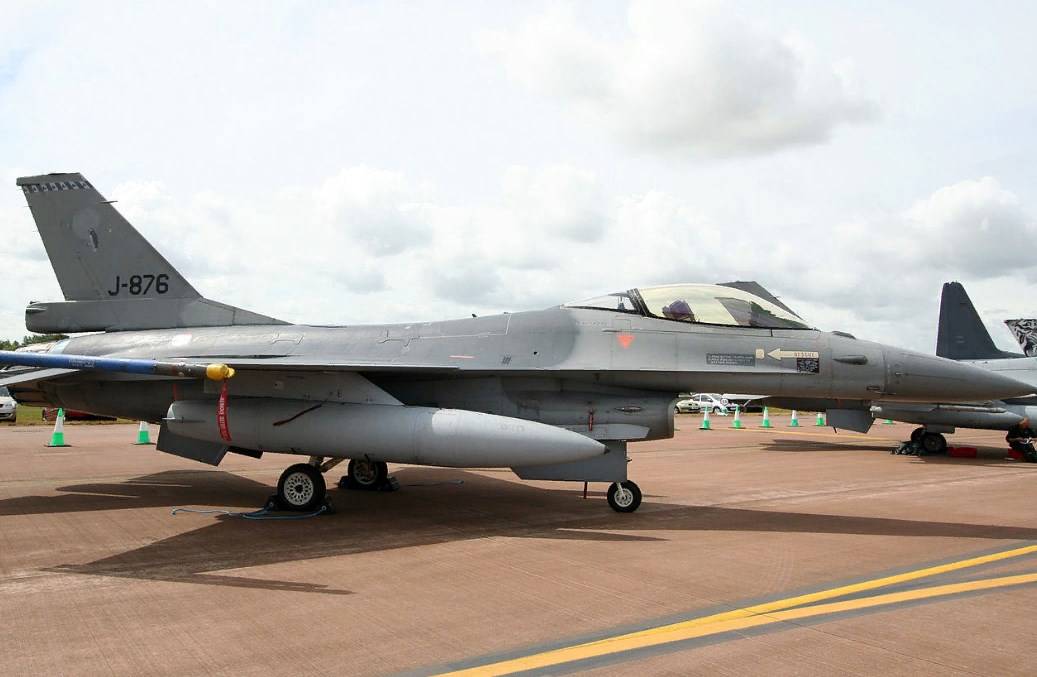 Нидерланды увеличили планируемое количество истребителей F-16 для Украины