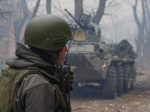 Боевики ВСУ шантажировать мать и жену солдата, отправляя фото его пыток (ФОТО) Боевики ВСУ шантажировать мать и жену солдата, отправляя фото его пыток (ФОТО)