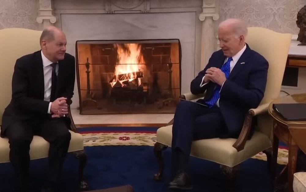 Байден в беседе с Шольцем обвинил Конгресс США в «преступной халатности» из-за срыва военной помощи Украине Байден в беседе с Шольцем обвинил Конгресс США в «преступной халатности» из-за срыва военной помощи Украине