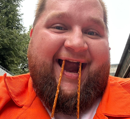 Последняя роль Дмитрия «Пухляша» Красилова в сериале стала пророческой Последняя роль Дмитрия «Пухляша» Красилова в сериале стала пророческой