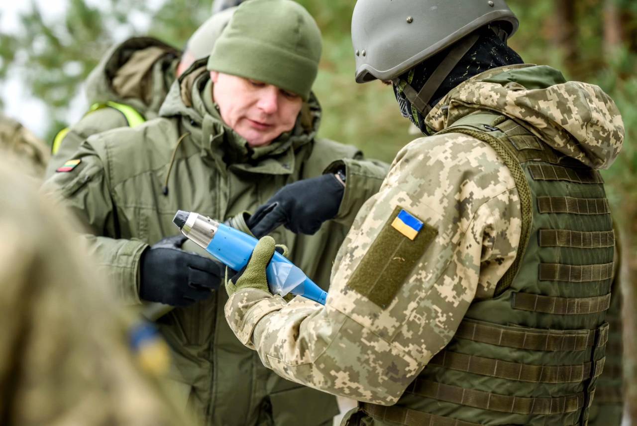 Эстонский эксперт призвал украинцев «держать российский народ в страхе»