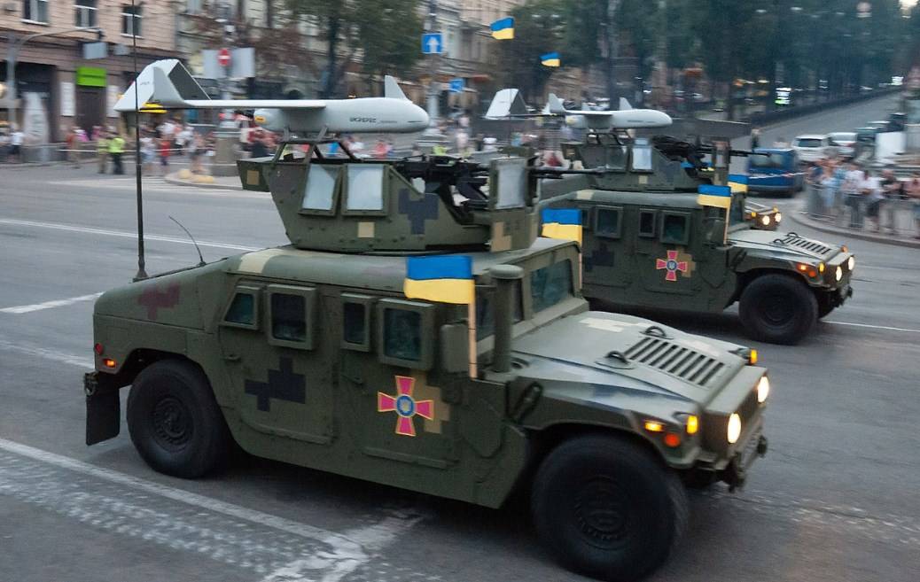 Reuters: Украина грозит Москве и Санкт-Петербургу тысячами БПЛА дальнего радиуса действия Reuters: Украина грозит Москве и Санкт-Петербургу тысячами БПЛА дальнего радиуса действия
