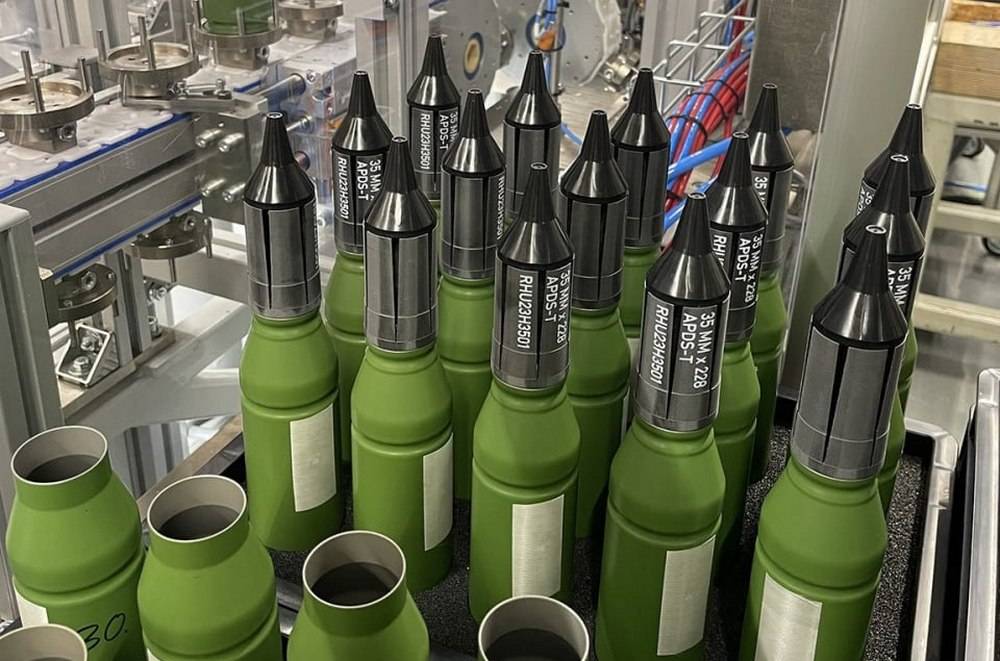 Немецкие фермеры осадили строящийся завод Rheinmetall по выпуску снарядов для Украины Немецкие фермеры осадили строящийся завод Rheinmetall по выпуску снарядов для Украины
