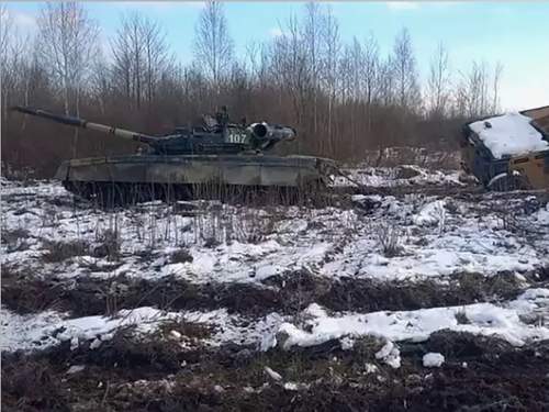 Опубликованы кадры удара ВС РФ по боевикам ВСУ в Селидово (ВИДЕО)