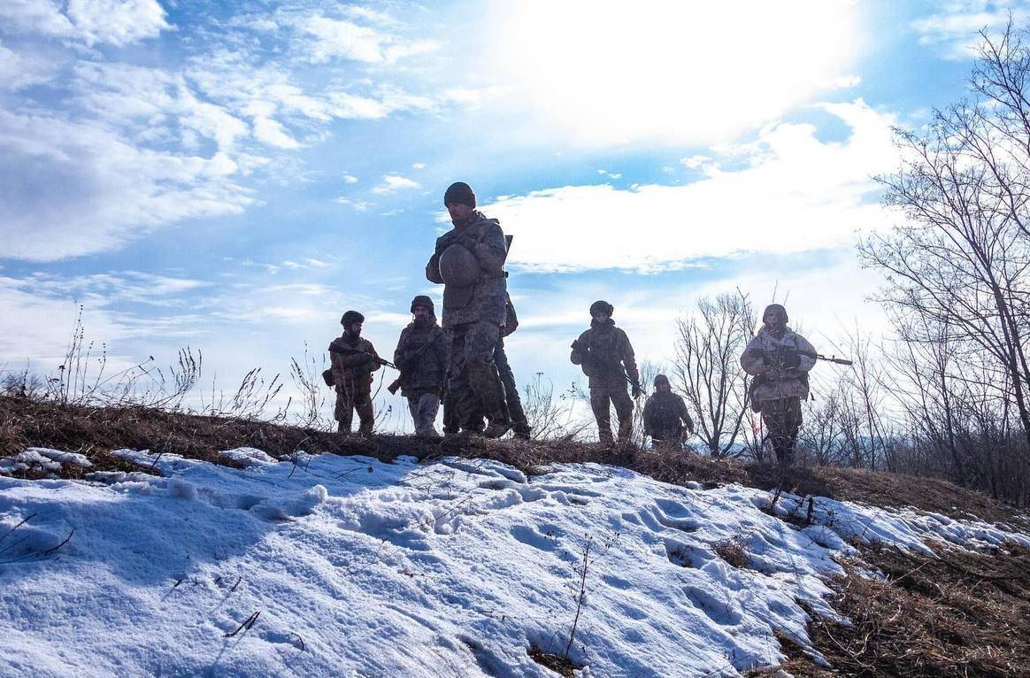 Как долго Украина продержится на голом энтузиазме, если пауза с её подпиткой затянется