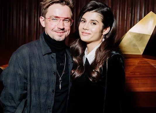 Александр Петров и его жена рассказали о романтике в отношениях